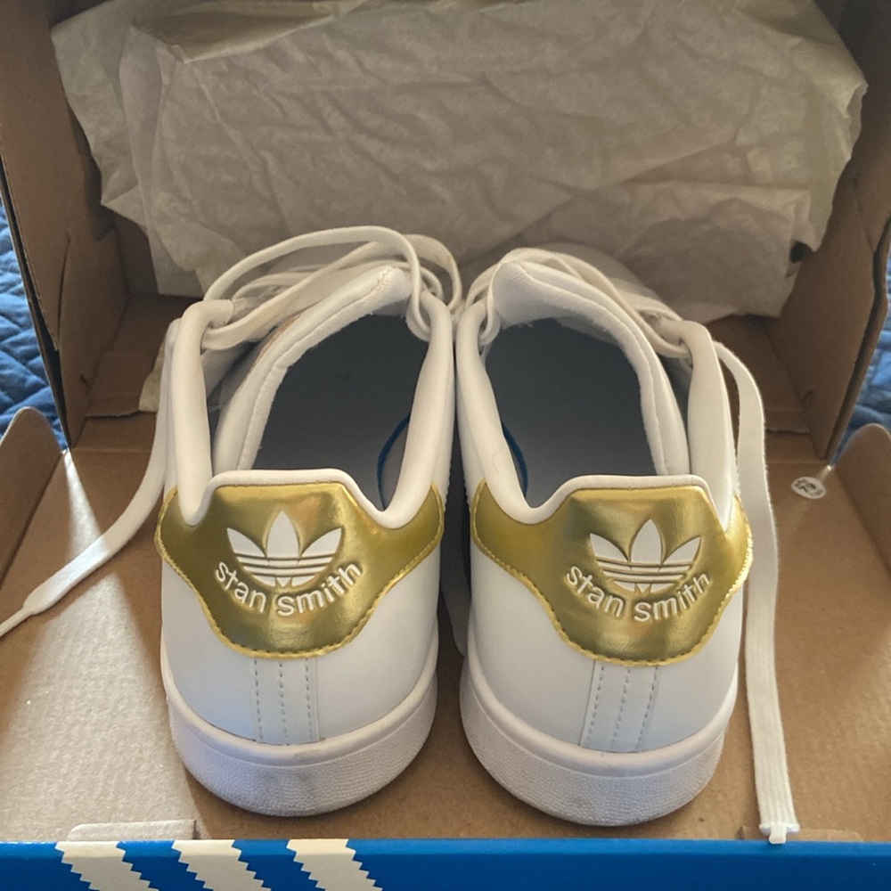 Adidas Originals Stan Smith white gold 6.5 - Picture 2 of 5
